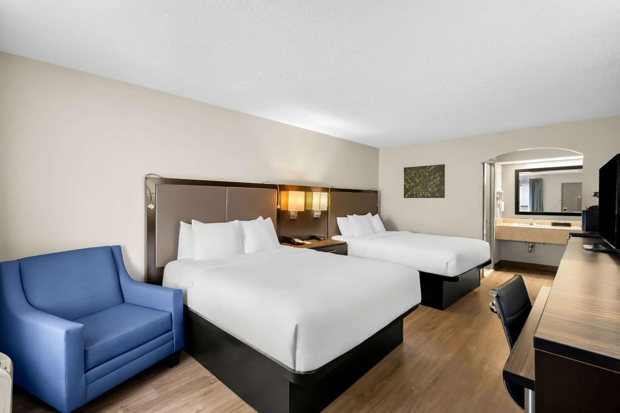 Quality Inn & Suites Monticello ภายนอก รูปภาพ