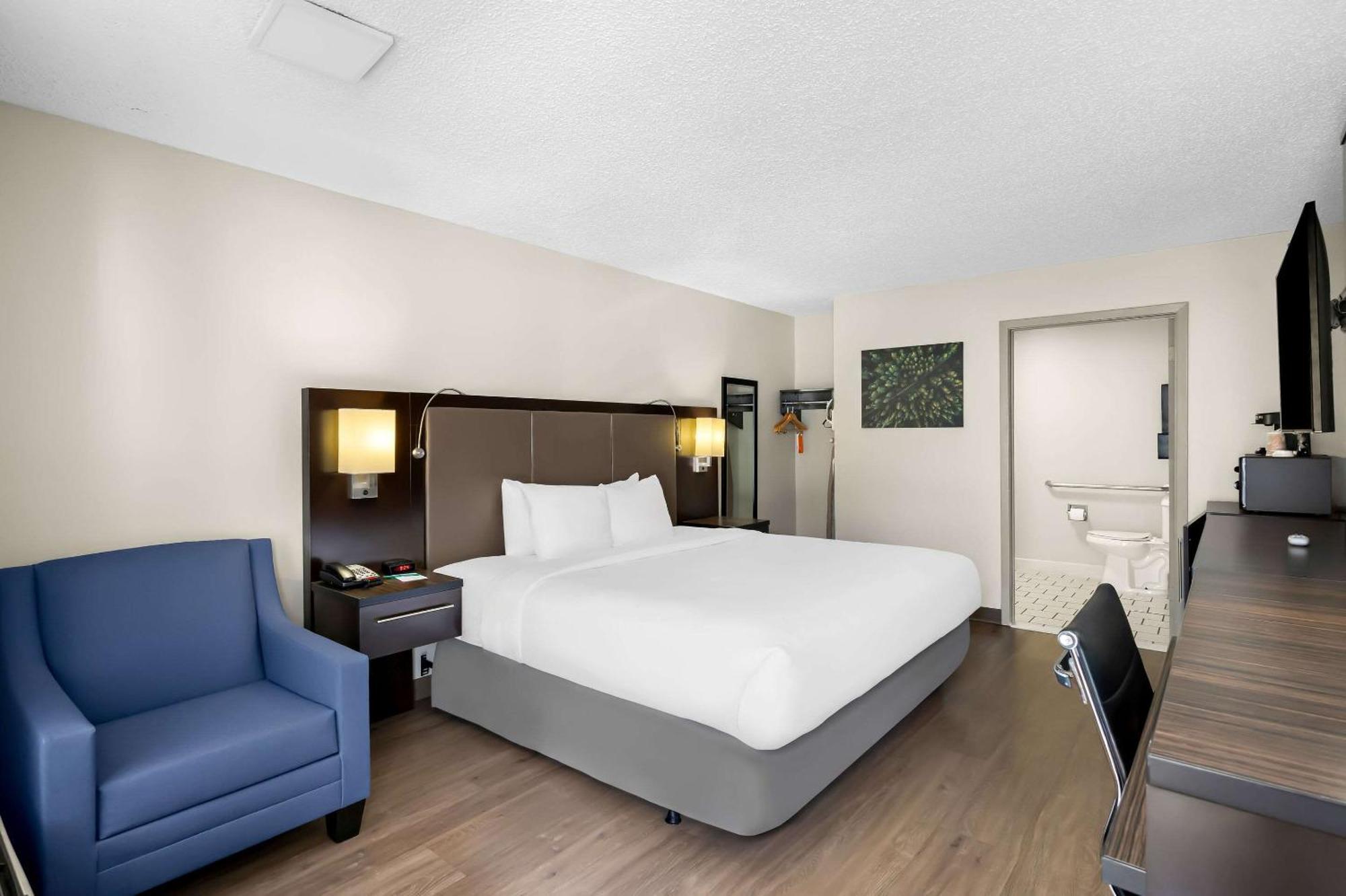 Quality Inn & Suites Monticello ภายนอก รูปภาพ