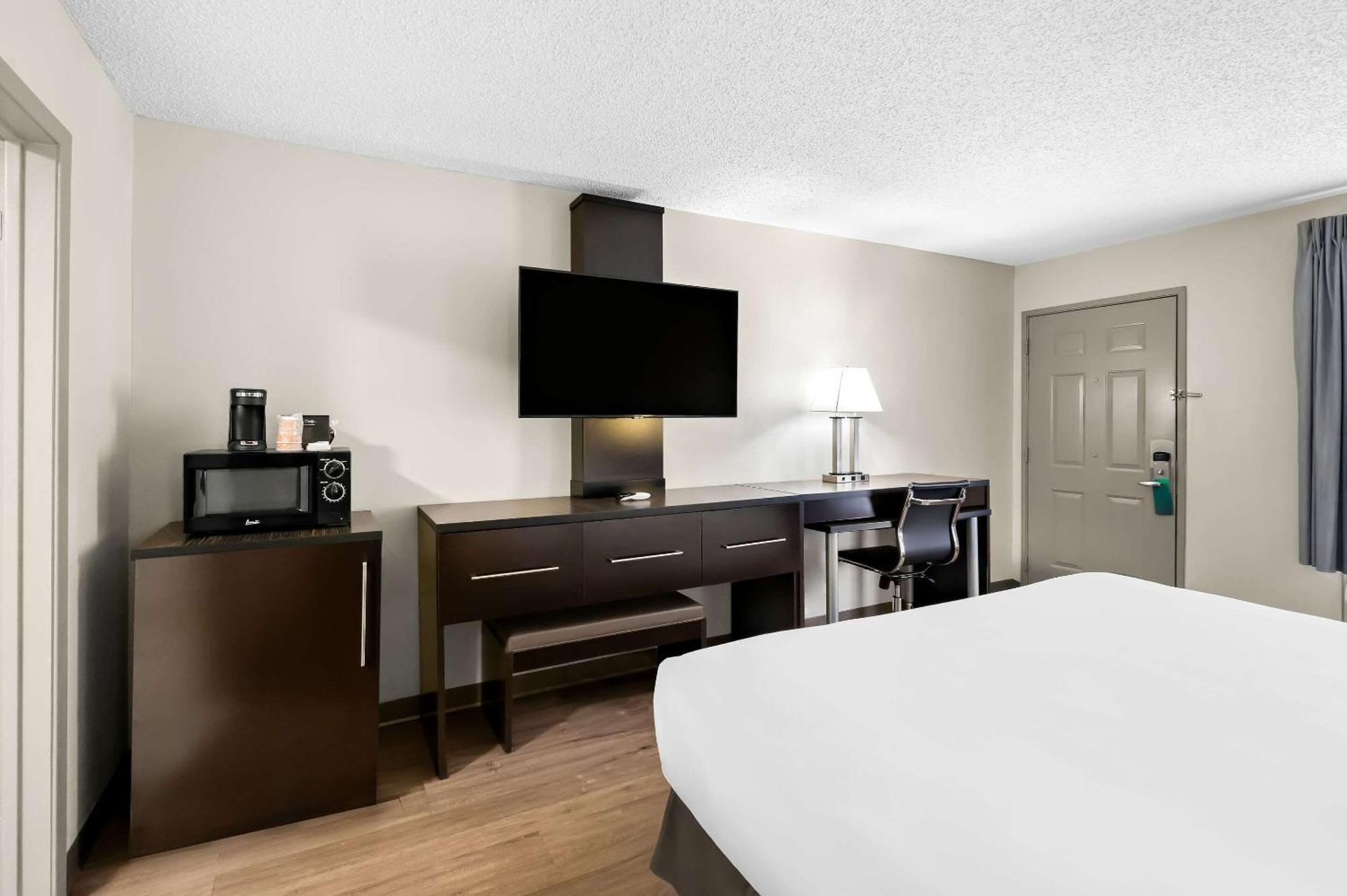 Quality Inn & Suites Monticello ภายนอก รูปภาพ