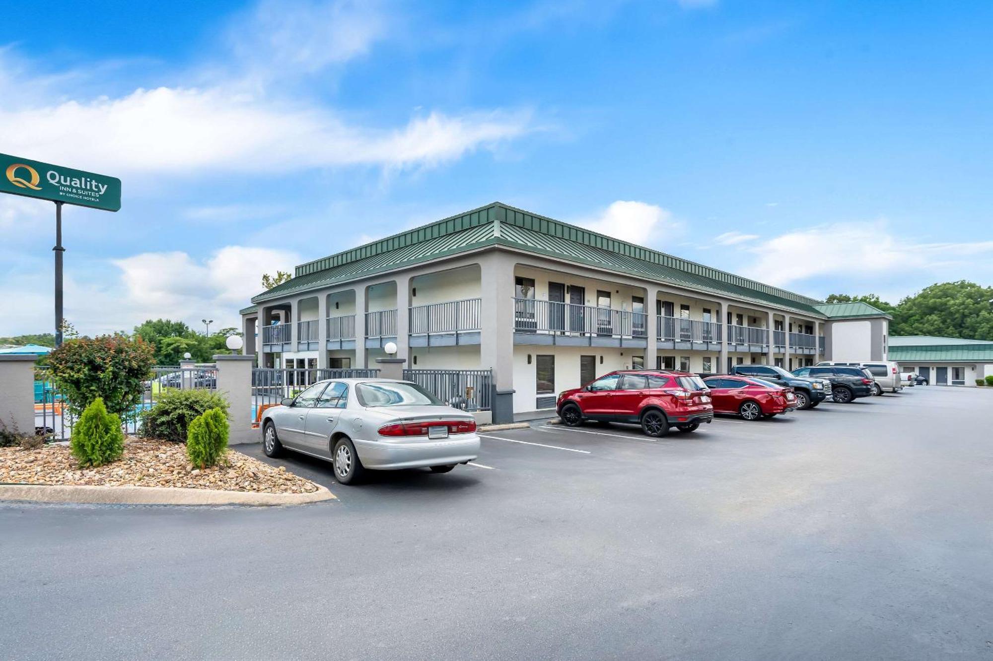 Quality Inn & Suites Monticello ภายนอก รูปภาพ