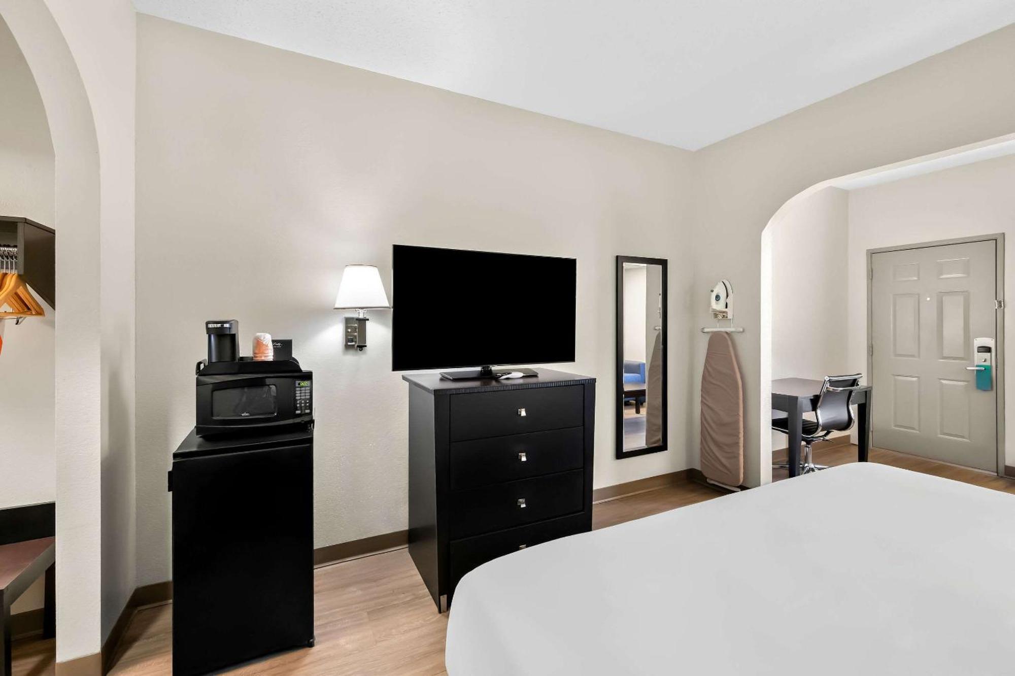 Quality Inn & Suites Monticello ภายนอก รูปภาพ